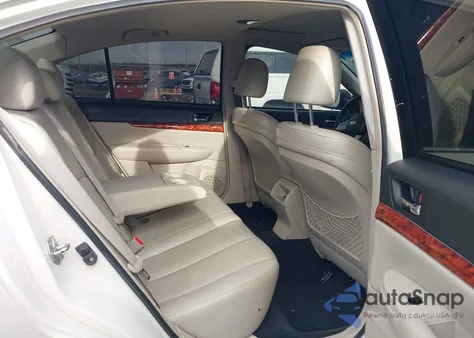 2010 Subaru Legacy 3.6R Limited z USA, uszkodzony, nr VIN 4S3BMDK67A2220134